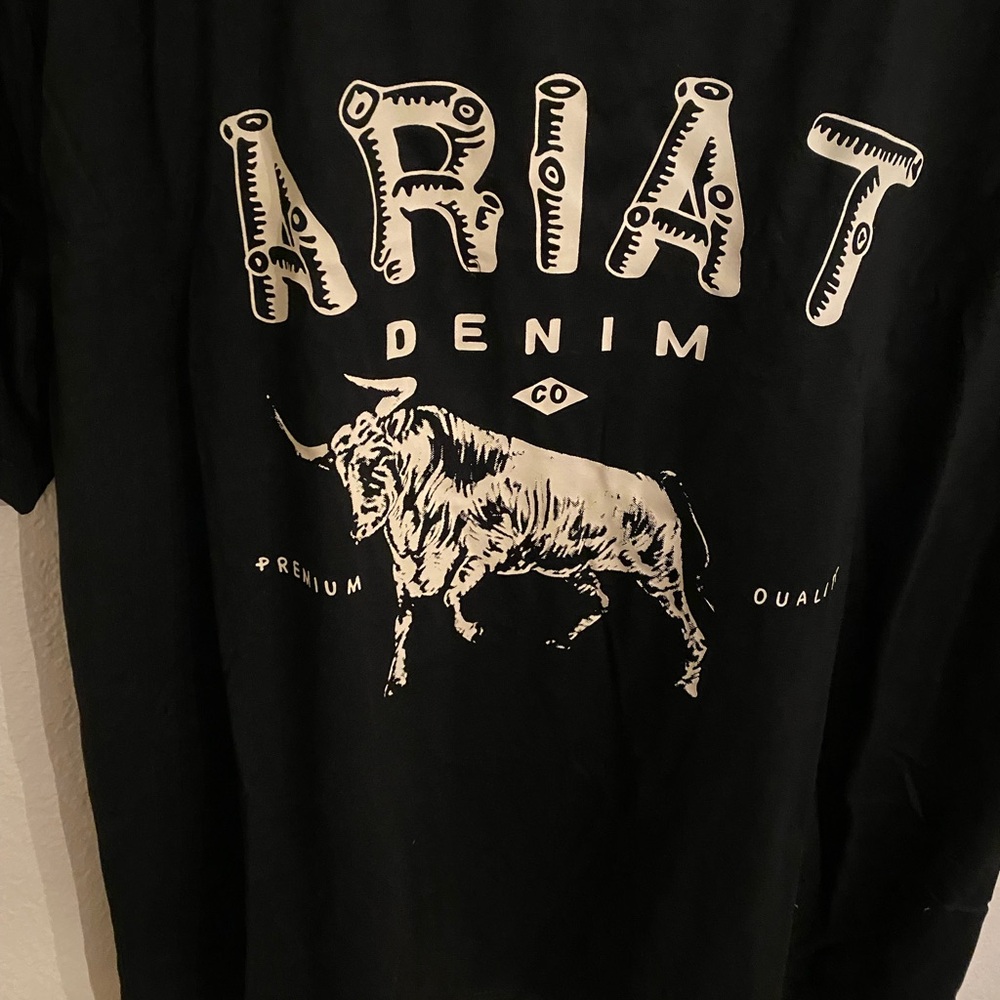 NWOT Ariat Classic Black T-Shirt